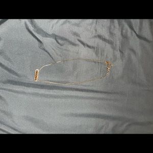 Adorable rose gold Kendra Scott necklace